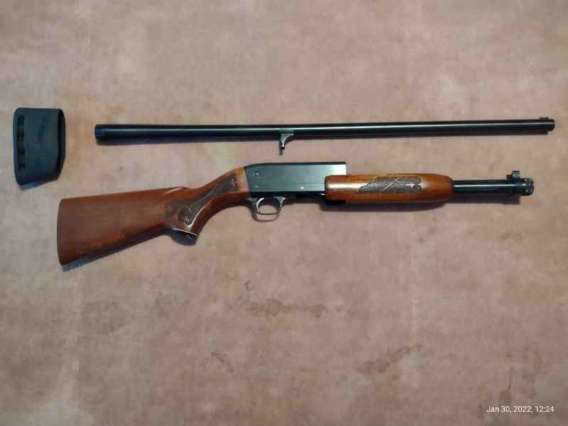 1970 Ithaca 37 Featherlight (Slam Fire) - Image 2
